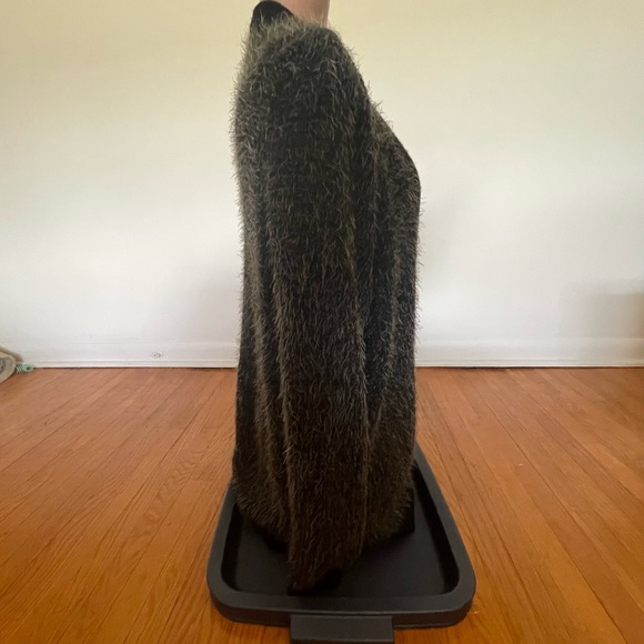 Very soft and cozy EUC cardigan. - Picture 2 of 8